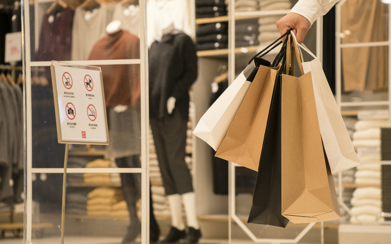 How Emotional Shopping Can Benefit You | AISPI